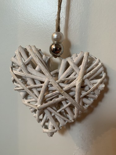 Heart rattan white wire - wire, frame