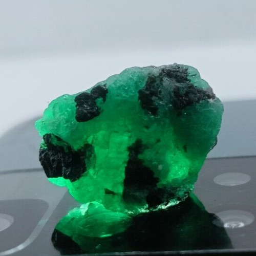Emerald rough zambian - emerald,