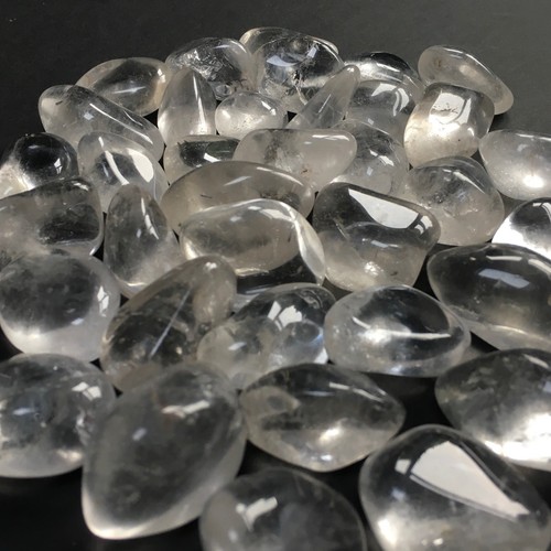 Clear quartz crystal - clear,