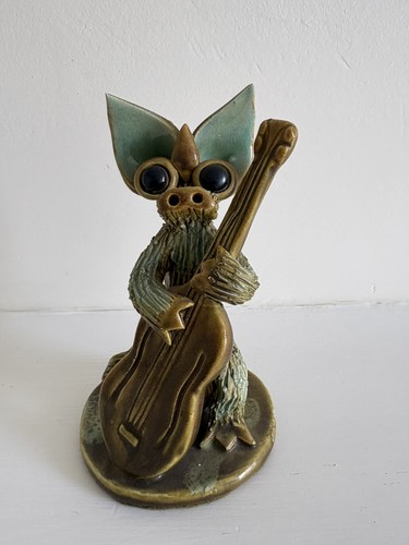 Yare designs pottery dragon