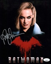 Rachel Skarsten Batwoman 8x10