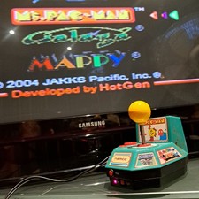 Namco Ms. Pac-Man Plug & Play TV Games Console 2004 Jakks Pacific GWO