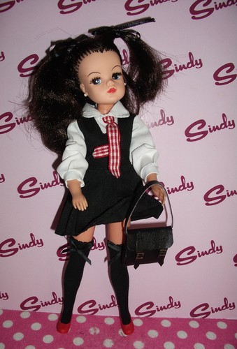 Sindy trinian school girl - sindy, trinian's