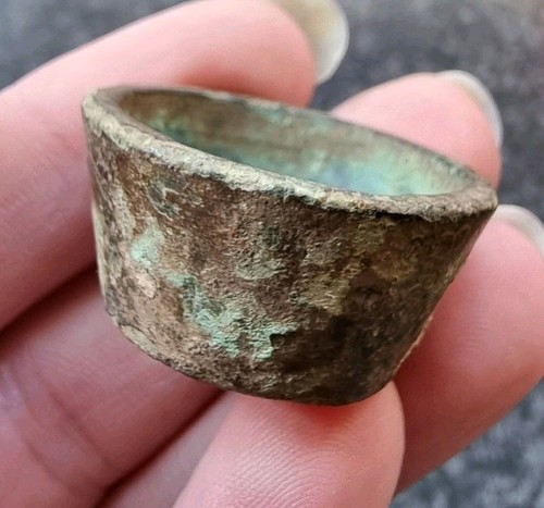 Rare medieval post - /,