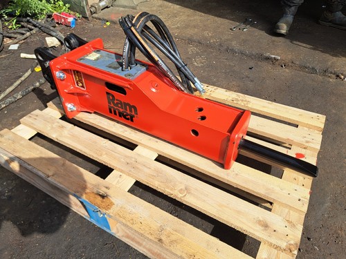 Rammer hydraulic breaker suit - rammer,