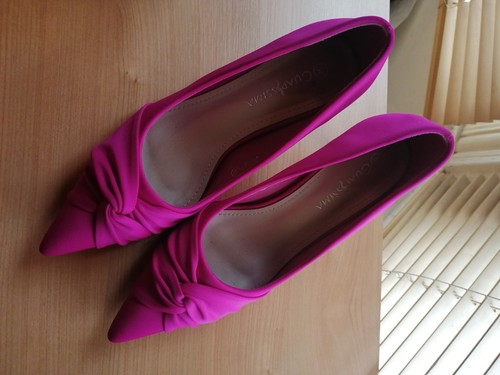 Fabulous fuchsia shoes size - fuchsia,