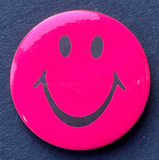 Pin Badge Pink SMILEY FACE