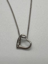925 Silver & Diamonds Heart Pendant Necklace 18.5in Chain 1.95g Beaverbrooks