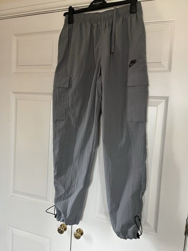 Brand new nike lightweight - new,