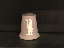 Wedgwood Lilac jasperware Spinner thimble in excellent condition.
