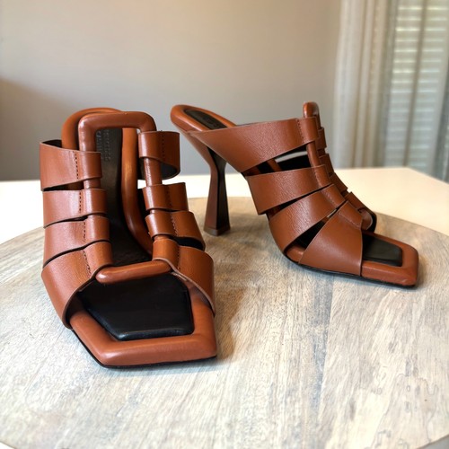 Mercedes castillo cage mule - cage,