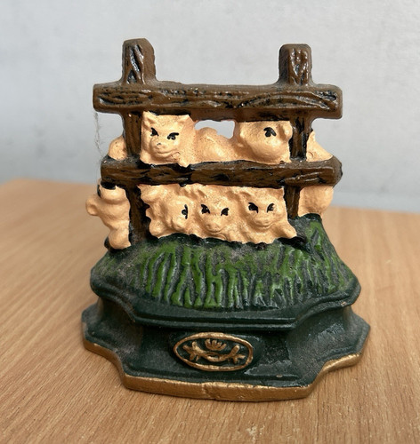 Vintage small painted cast - painted,