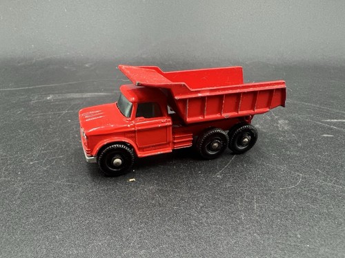 Matchbox dumper truck red - red, no