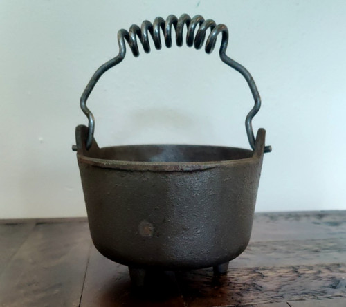 Vintage cast iron - cast,