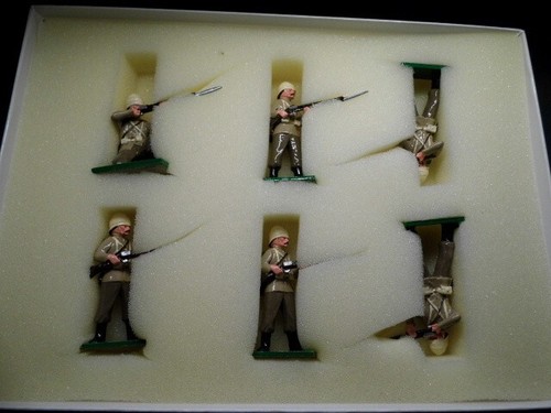 Trophy miniatures 66th regt - 66th,