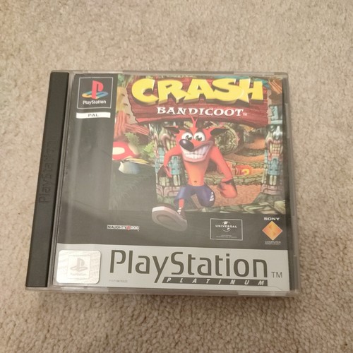 Crash bandicoot play - crash, station