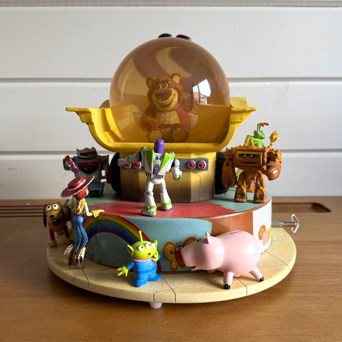 Disney store - store, disney/pixar
