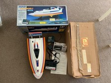 NIKKO CHALLENGER V REMOTE CONTROL BOAT ORIGINAL BOX & ROYAL MAIL BOX NOT WORKING