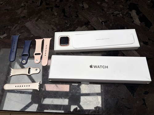 Apple watch 40mm - watch,