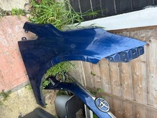 TOYOTA AVENSIS FRONT WING