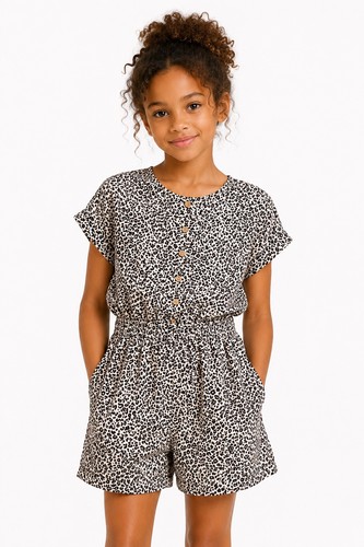 Chain store animal boxy cut - store,