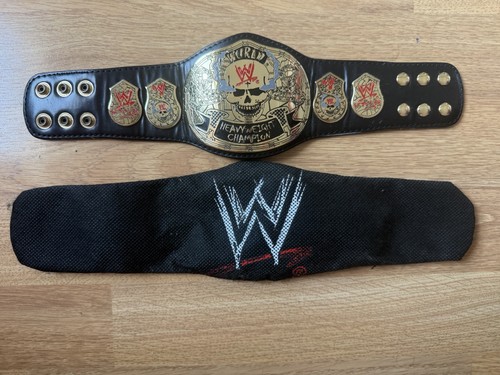 Wwe stone cold smoking - stone, skull