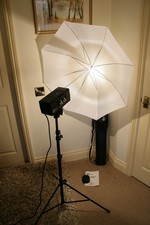 Multiblitz Profilite D-5000 Flash Kit with umbrella and Stand - Tested