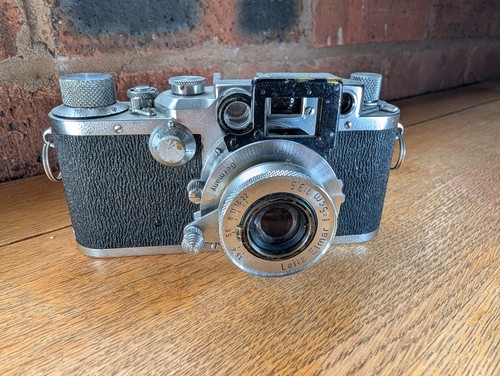 Leica iiic 35mm camera - camera, sn