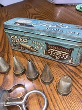 Vintage Tala King Icing Set
