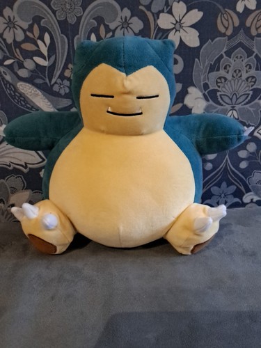 Pokémon snorlax plushie - pokémon,
