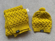 Ugg Hat & Scarf set