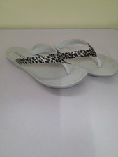 Pavers Women's Size 6 / 39