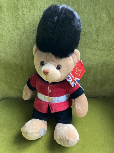 London guardsman bear - 25,