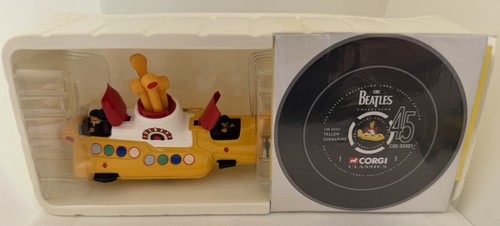 The beatles corgi classic - beatles,