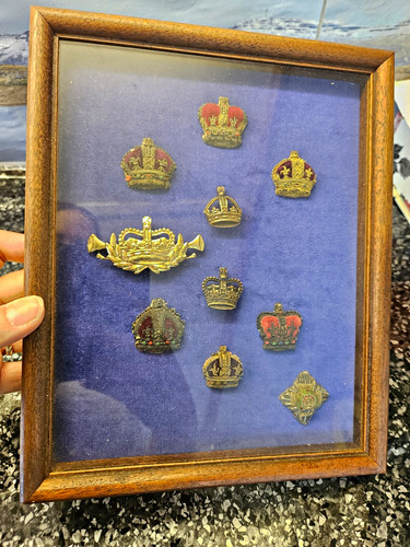 Vintage british army insignia - british,