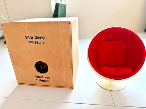 Vitra design museum miniature - vitra,