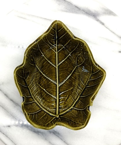 Vintage green ceramic leaf - vintage,