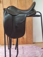 Frank Baines Elegance Dressage Saddle 17" MW