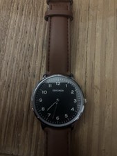 This Sekonda wristwatch is the