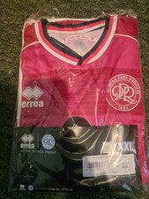 Pink queens park rangers