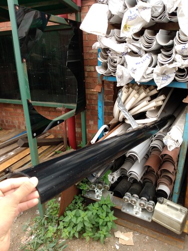 Clearance black round gutter - round,