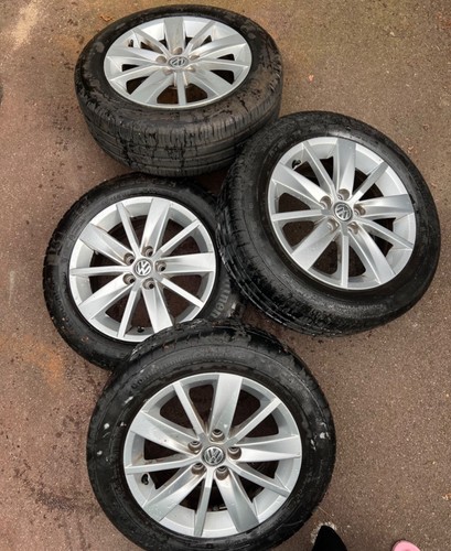 Volkswagen 2015 polo alloy - volkswagen,