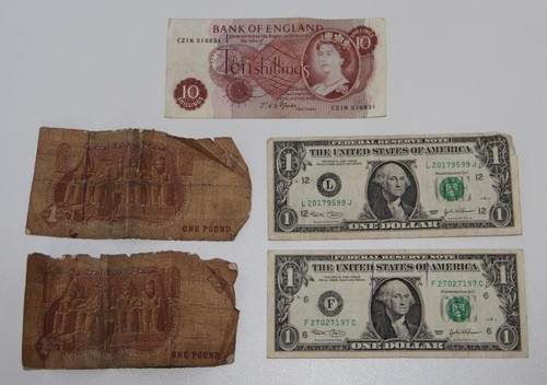 Bank notes ten shillings - notes,