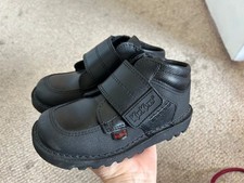 Boys Kickers school shoes black