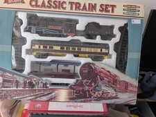 Classic Train Set Retro Large Battery Operated Toy Lights Sounds Track Kids Gift