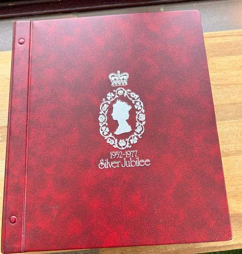 Queen elizabeth silver - ii,