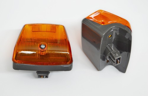 Right side repeater - right,