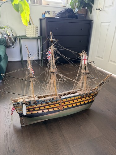Large detailed wooden - large, model