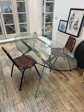 Norman Foster Nomos Table