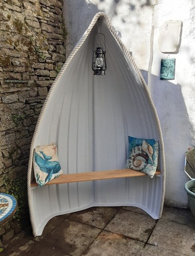 Rowing boat garden - rowing,